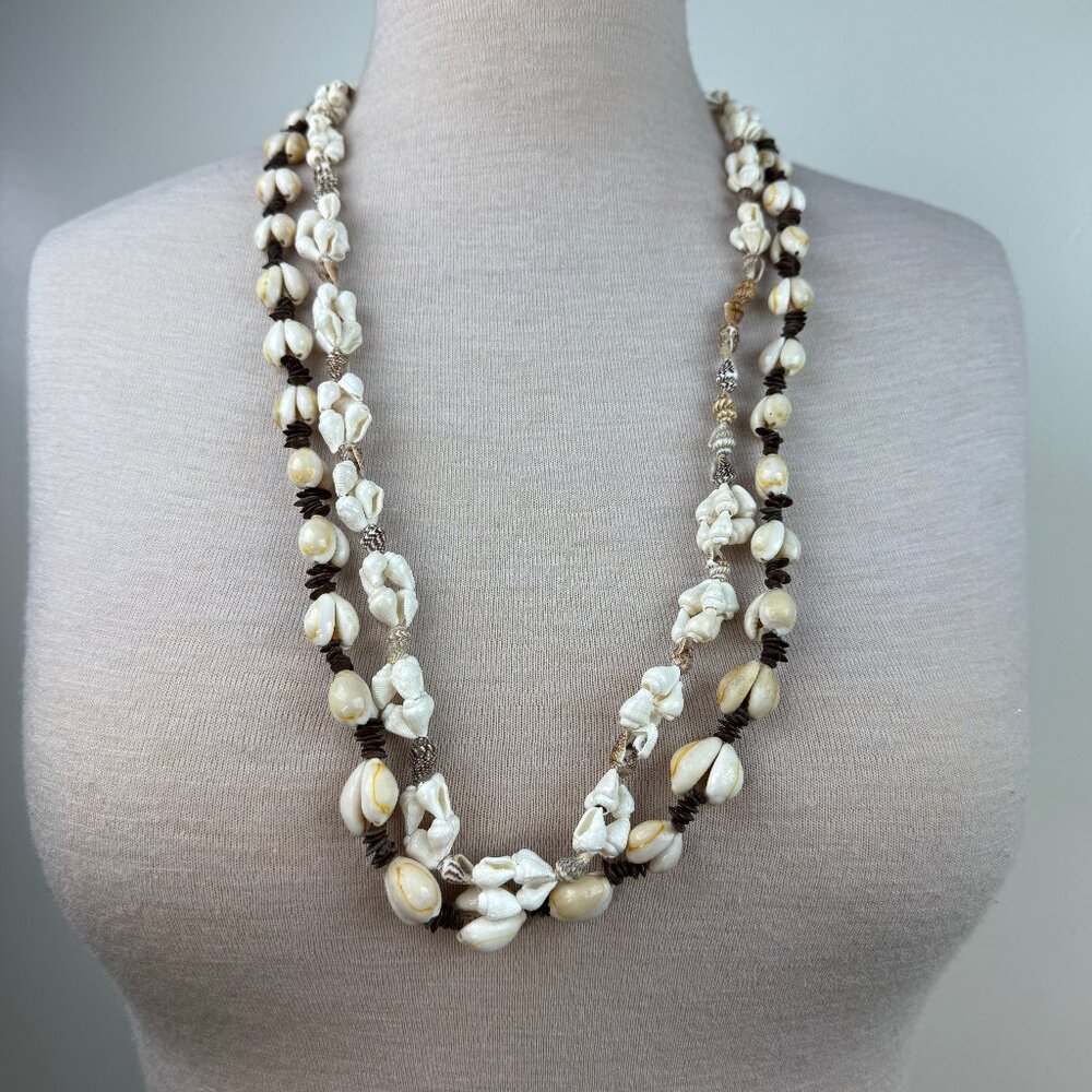 Pair of Vintage Shell Necklaces Pullover Souvenir Hawaii Cowrie Seed